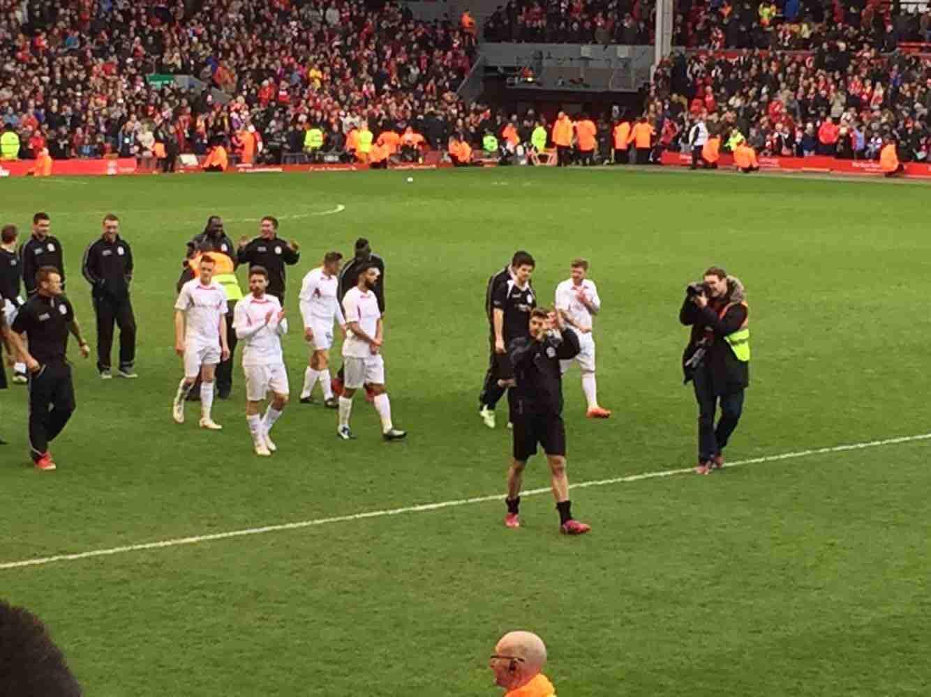 英超首次密集赛程开启，曼城瞄准19连胜纪录，热刺迎战连败克星纽卡斯尔（英超密集赛程启动，曼城冲击19连胜，热刺再战克星纽卡）