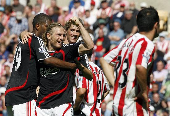 235球超越亨利，姆巴佩独占法国球员五大联赛历史射手榜第三（姆巴佩以235球反超亨利，升至法国球员五大联赛历史射手第3）