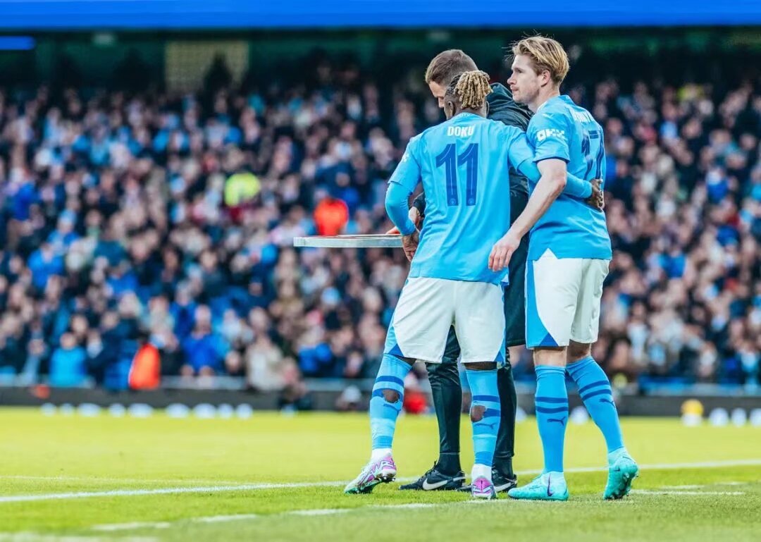 加林德斯：梅西小时候绰号叫“红发10号”，听到这个名字意味着你已经输0-3了（加林德斯：梅西儿时外号“红发10号”，听到这名字就意味着你已0-3落后）