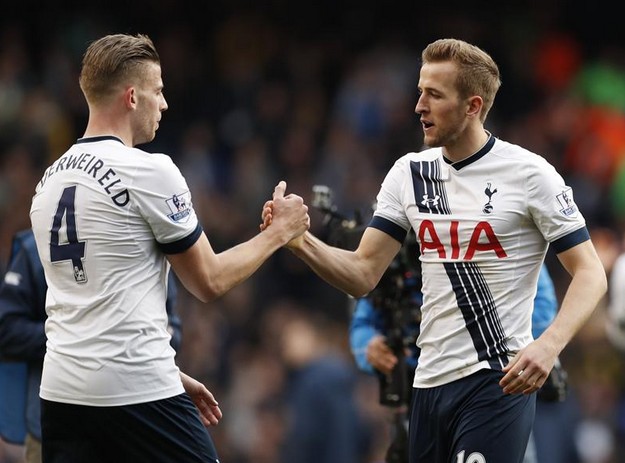 TA评选明年世界杯百大球星：梅西仅第八！C罗高居第25！（TA公布下届世界杯百大球员榜：梅西第8，C罗第25）