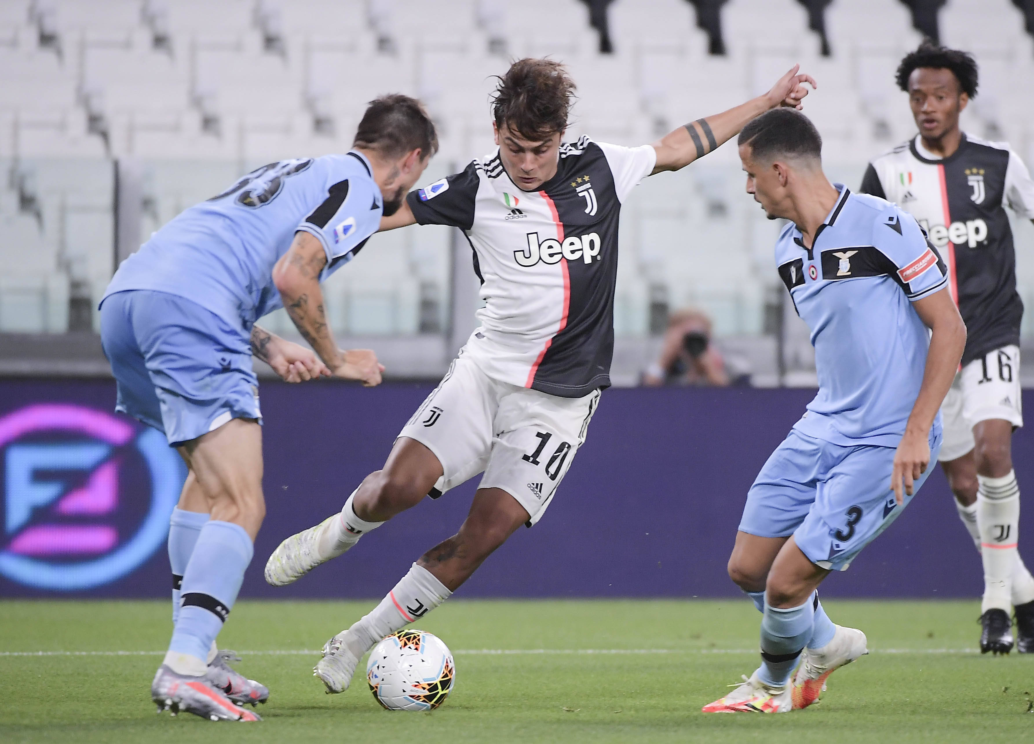 懂球译站 ｜ 英超想卫冕，为何这么难？（懂球译站 ｜ 英超卫冕为何如此艰难？）