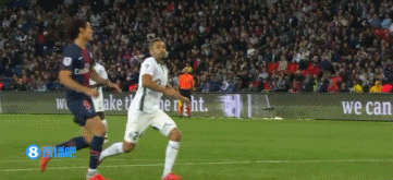 佩德里时隔1各月再为巴萨登场，送出28次传球，3次过人成功（佩德里一个月后复出为巴萨出战：28次传球、3次成功过人）