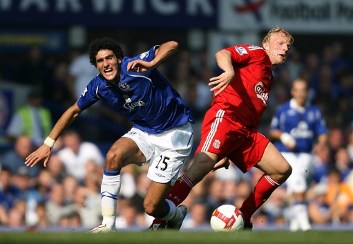 成绩斐然，加斯佩里尼被罗马球迷描绘成魔法师形象画在墙上（战绩辉煌，加斯佩里尼被罗马球迷以魔法师形象涂鸦上墙）